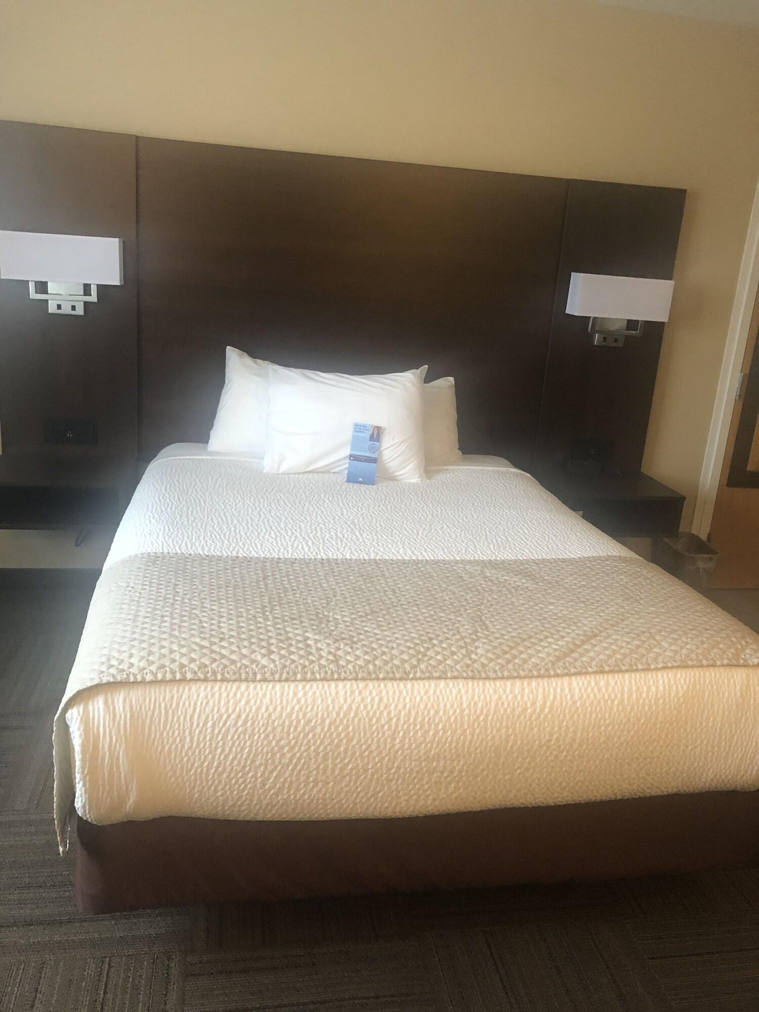 Days Inn By Wyndham Hinton Zewnętrze zdjęcie